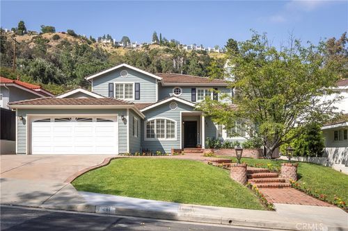 481 Paulette Pl, La Canada Flintridge, CA, 91011-2730 | Card Image