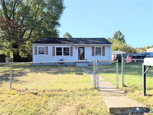 121 E Magruder St, Sandston, VA, 23150-1532 | Card Image