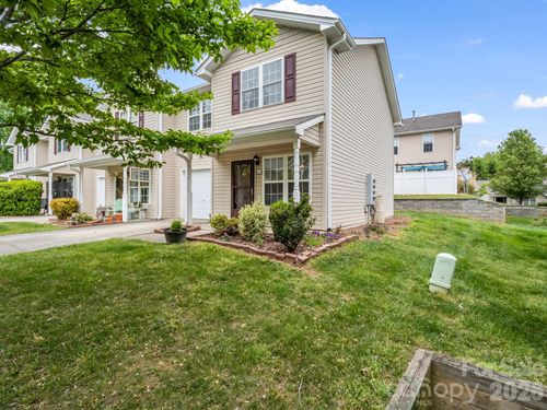 64 Lanceford Cir, Fletcher, NC, 28732-8665 | Card Image