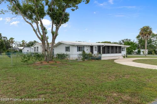 8090 Little Tee Ln, Brooksville, FL, 34613-5544 | Card Image