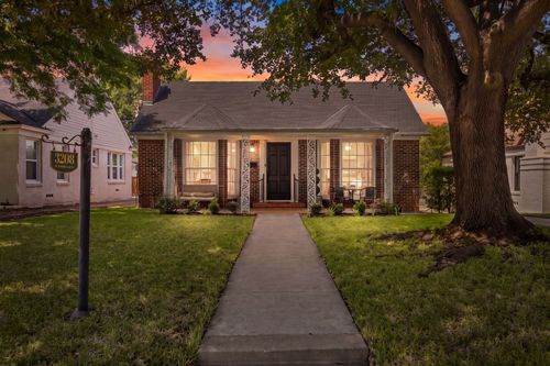3208 W Biddison St, Fort Worth, TX, 76109-2905 | Card Image
