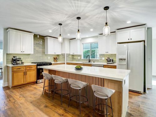 38525 Desert Greens Dr E, Palm Desert, CA, 92260-1268 | Card Image