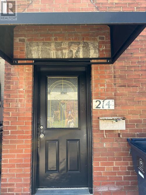 214 Earlscourt Avenue, Toronto (Corso Italia-Davenport), ON, M6E4B1 | Card Image