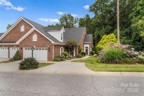1143 21st Ave Ne, Hickory, NC, 28601-1613 | Card Image