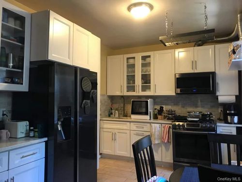 c5-61 Saunders St, Rego Park, NY, 11374 | Card Image