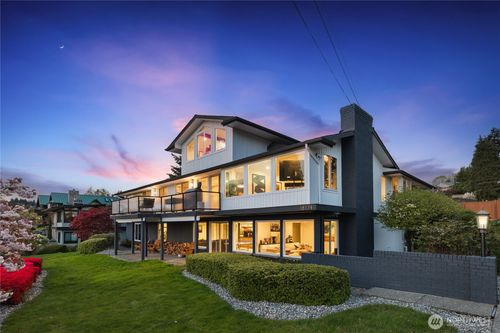 18174 Brittany Dr Sw, Normandy Park, WA, 98166-3810 | Card Image