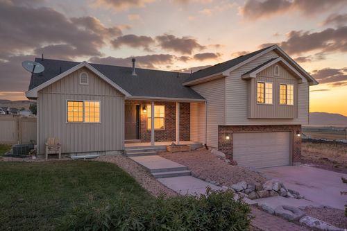 12498 W Wallace Ln, Thatcher, UT, 84337-6708 | Card Image