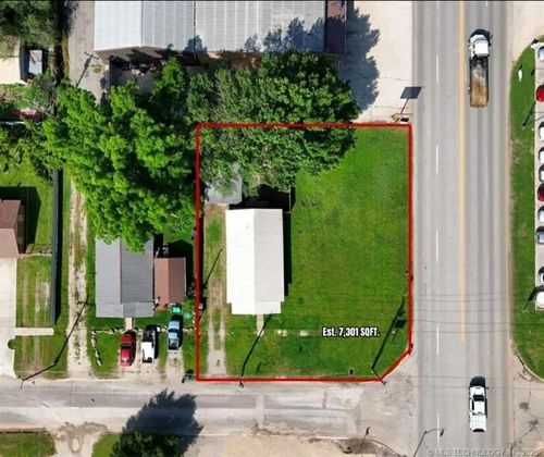 105 S B St, Davis, OK, 73030-2207 | Card Image