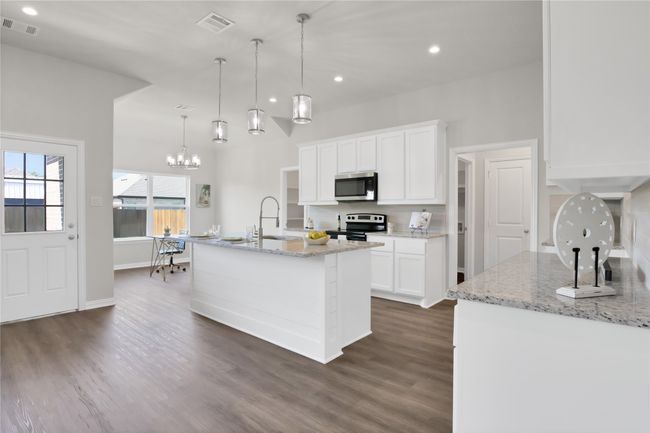 109 Panther Loop, House other with 3 bedrooms, 2 bathrooms and null parking in Mabank TX | Image 4