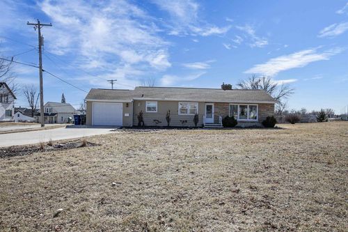 413 Madison Street, LITTLE CHUTE, WI, 54140 | Card Image