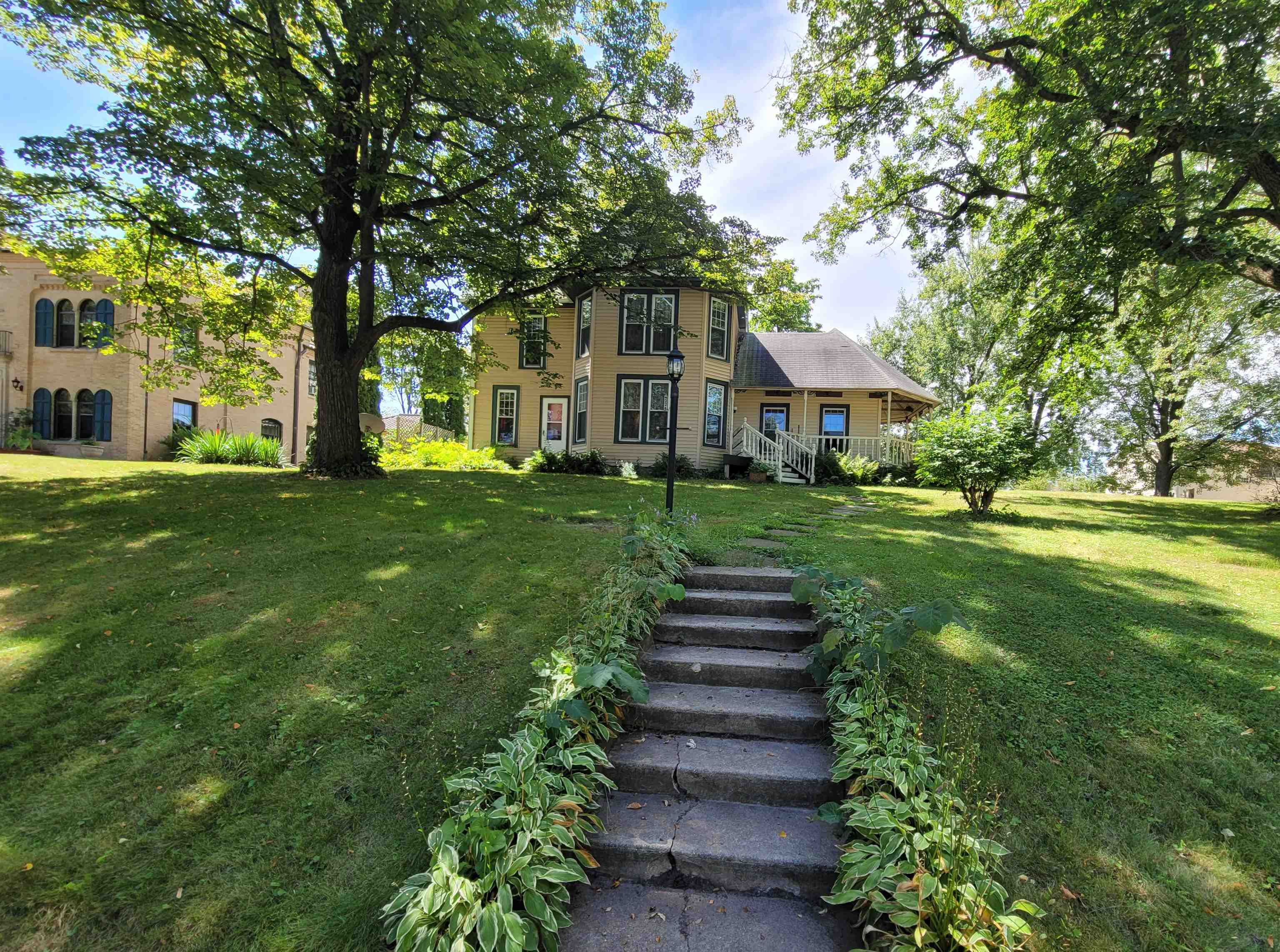 Tremont St, Mauston, WI 53948