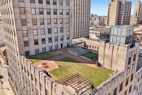 309-606 W Wisconsin Avenue, Milwaukee, WI, 53203 | Card Image