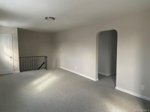 g-2-73-33 255th, New York, NY, 11004 | Card Image