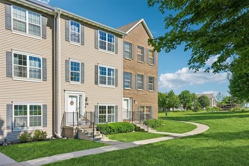 4627 Ne Mcdougal Ln, Ankeny, IA, 50021-6760 | Card Image