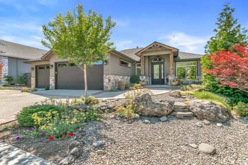 2861 Morning View Dr, Medford, OR, 97504-5944 | Card Image