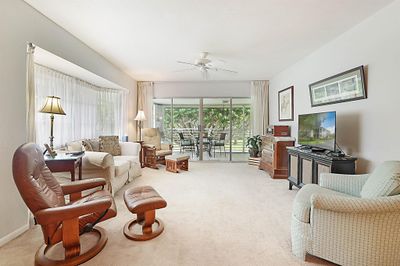 208P - 6 Garden Street, Condo with 2 bedrooms, 2 bathrooms and null parking in Tequesta FL | Image 2