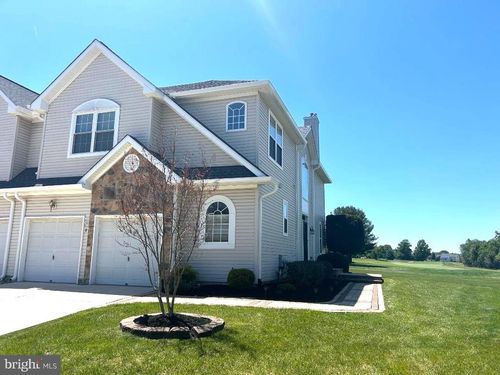 8 Saint Andrews Ct, WESTAMPTON, NJ, 08060-4721 | Card Image