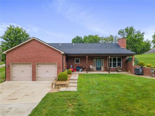 105 S Maple St, Carrollton, MO, 64633-2137 | Card Image