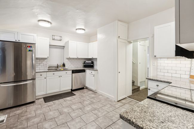 395 N 600 W, House other with 3 bedrooms, 1 bathrooms and 5 parking in Payson UT | Image 9