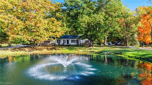 4649 Lander Rd, Chagrin Falls, OH, 44022-1703 | Card Image
