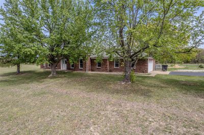 27018 Highway 5, House other with 3 bedrooms, 2 bathrooms and null parking in Lebanon MO | Image 1