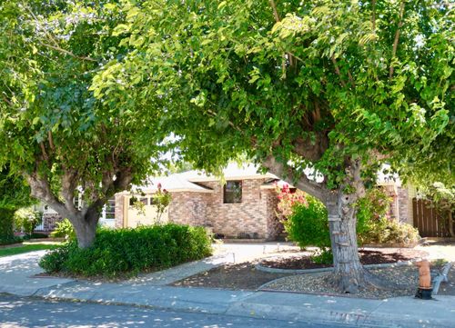 262 W 23rd Street, Tracy, CA, 95376 | Card Image