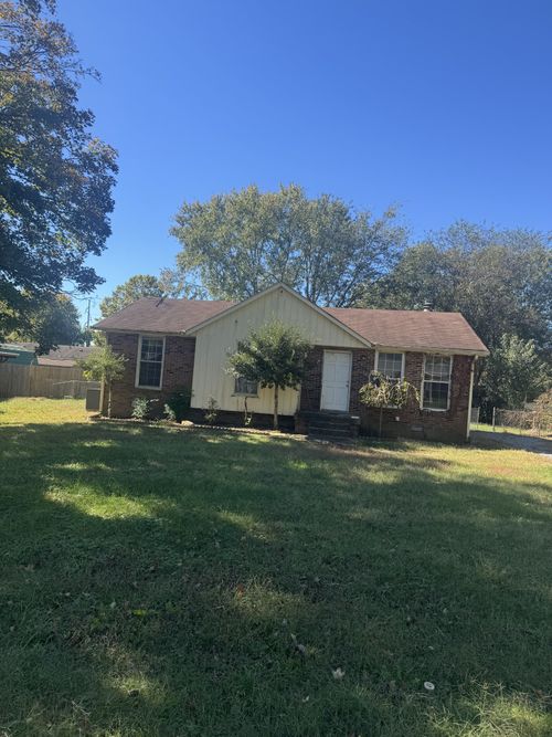 305 Windellwood Cir, Smyrna, TN, 37167-3917 | Card Image