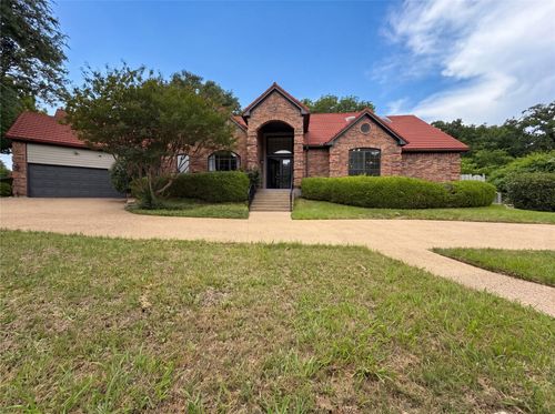 2405 Castle Rock Rd, Arlington, TX, 76006-2715 | Card Image