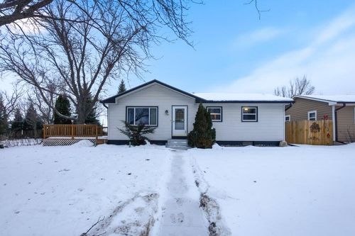 1726 9th Ave Sw, ABERDEEN, SD, 57401-5630 | Card Image