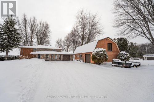 378 Marleau Rd, Sturgeon Falls, ON, P2B2X1 | Card Image