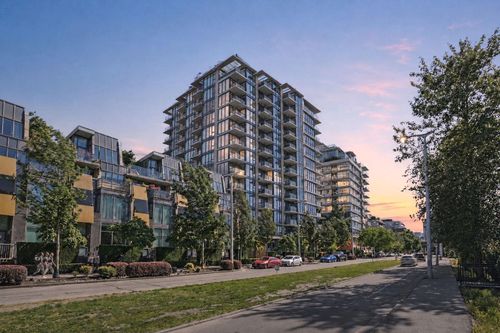 206-288 W 1st Ave, Vancouver, BC, V5Y0E9 | Card Image