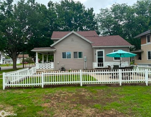 27 1st St Se, Nora Springs, IA, 50458-8922 | Card Image