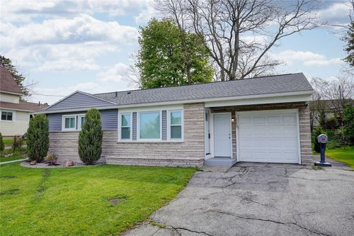 2092 N Goodman St, Irondequoit, NY, 14609-1041 | Card Image