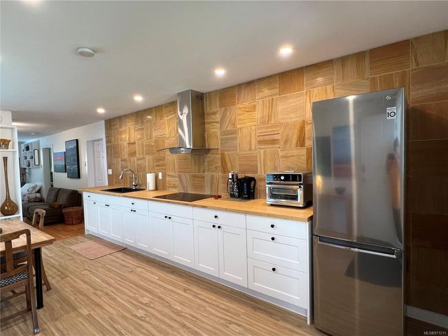 Apartment D | Image 6