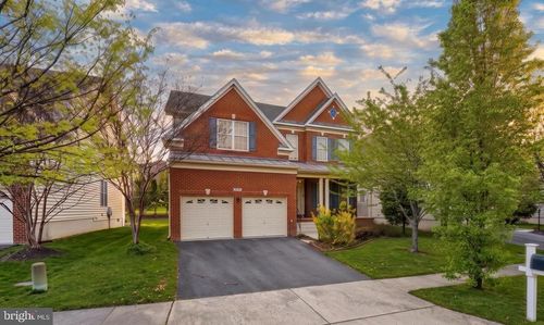 25209 Eisenhower Dr, SOUTH RIDING, VA, 20152-6058 | Card Image