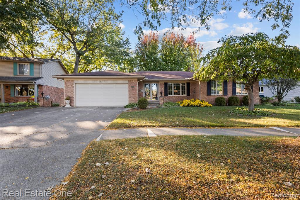 Northpoint Dr, Troy, MI 48085