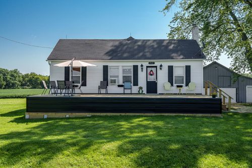 3021 N Dakota Rd, FREEPORT, IL, 61032-9178 | Card Image
