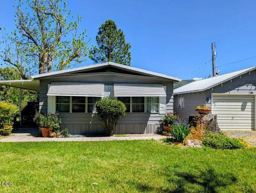 3745 Rogue River Hwy, Gold Hill, OR, 97525-6751 | Card Image