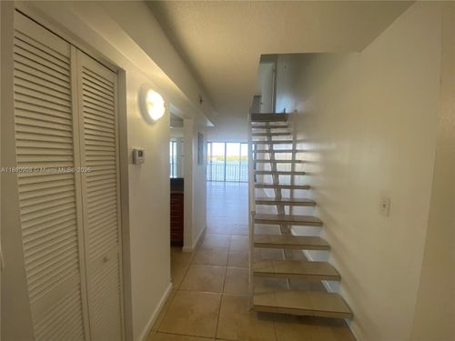 apt-3d-7899 Ne Bayshore Ct, Miami, FL, 33138-6325 | Card Image