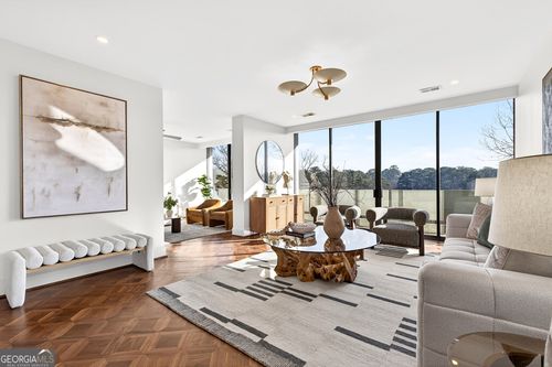 7e-2575 Peachtree Rd Ne, Atlanta, GA, 30305-3631 | Card Image