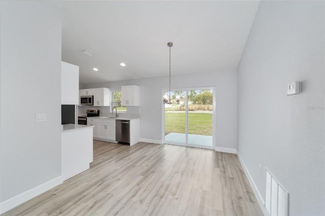 13316 Sw 105 Th Pl, House other with 3 bedrooms, 2 bathrooms and null parking in Dunnellon FL | Image 12