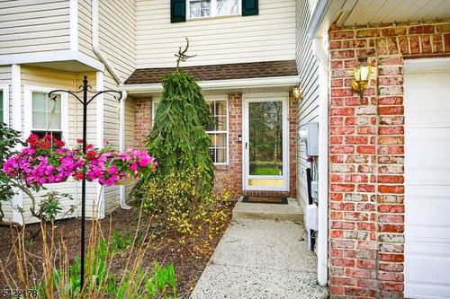 19 Cooper Ln, Millington, NJ, 07946-1367 | Card Image
