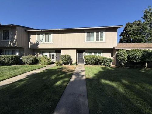 b-8828 Sawtelle Way, Sacramento, CA, 95826-2169 | Card Image