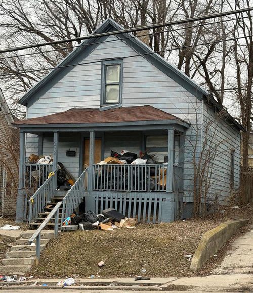 228 N Memorial Drive, RACINE, WI, 53404 | Card Image