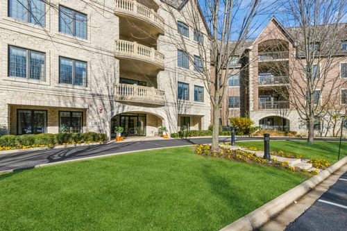 apt-407-1800 Amberley Ct, Lake Forest, IL, 60045-1091 | Card Image