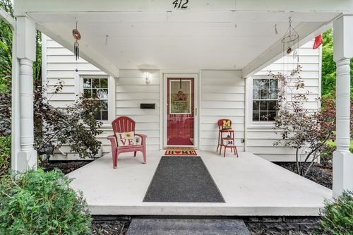 412 Jipson St, Blissfield, MI, 49228-1349 | Card Image