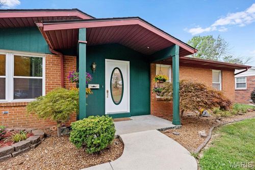 38 Landau Dr, Millstadt, IL, 62260-1818 | Card Image