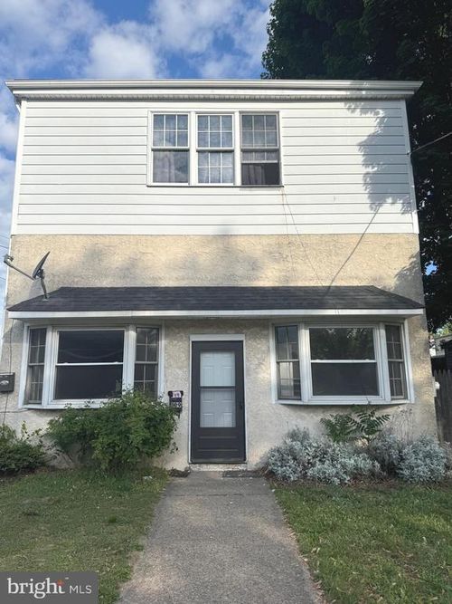 109 E Park Ave, Hamilton, NJ, 08610-5042 | Card Image