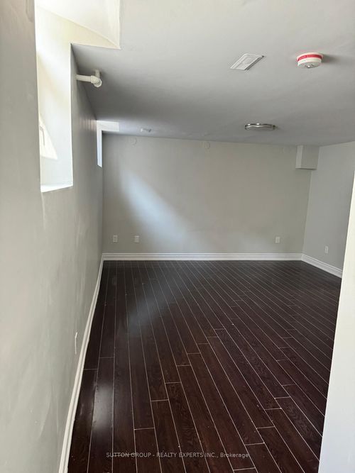 66 Leacrest St, Brampton, ON, L6S3K6 | Card Image