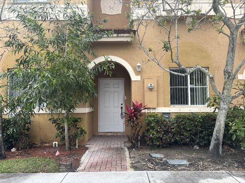 6026 Woodlands Blvd, Tamarac, FL, 33319-2525 | Card Image